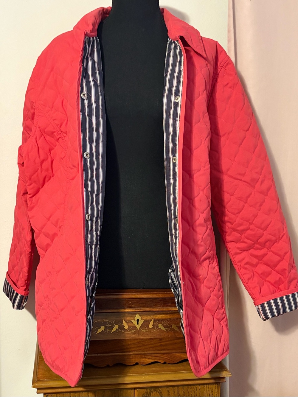 Quilted Red Men's Jacket - Picture 2 of 8